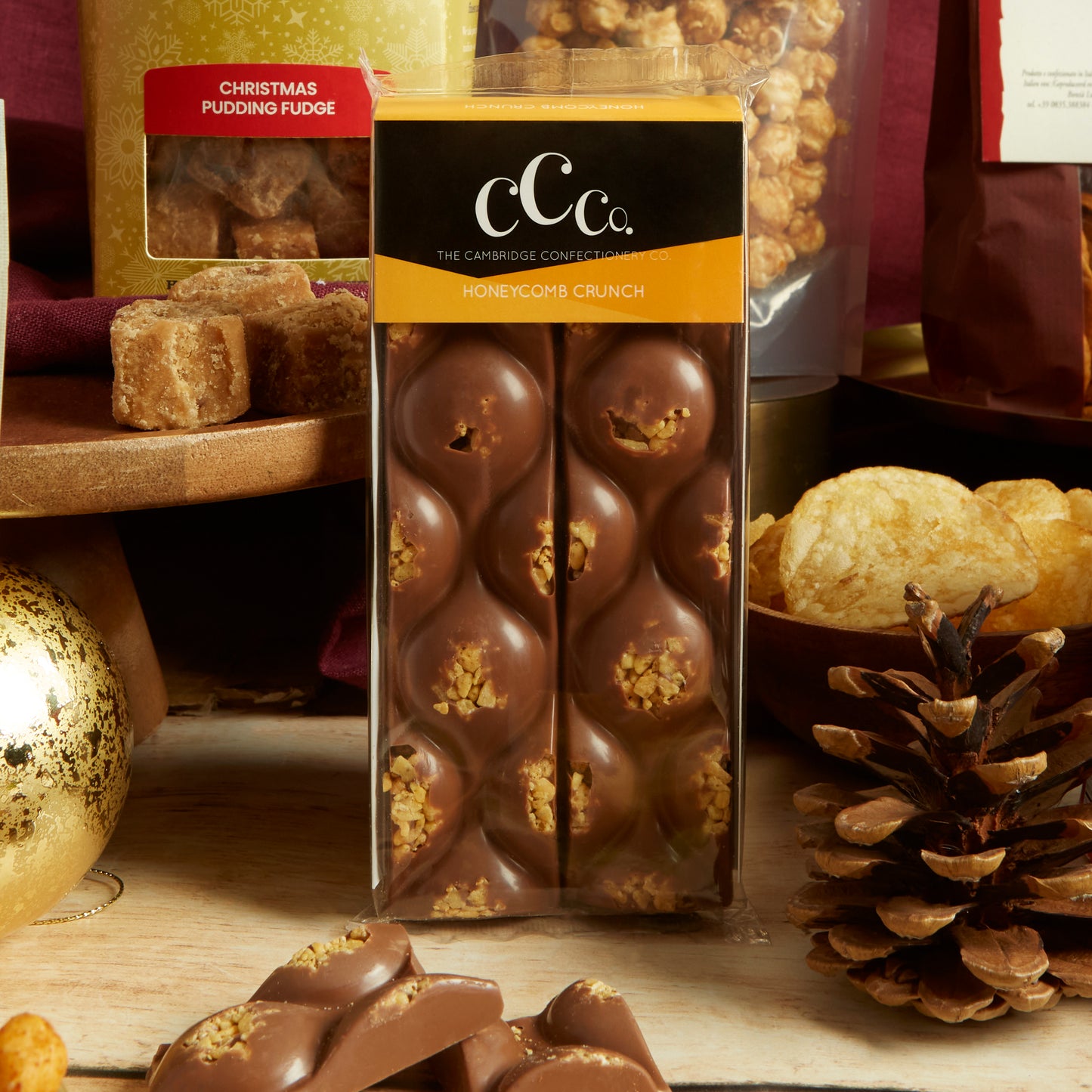 Artisan, High-quality Honeycomb Crunch Festive Chocolate Bar