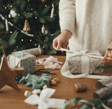 luxury Christmas gift hampers for corporate gifting