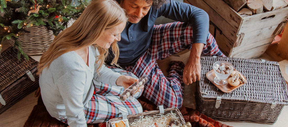 the history of the Christmas hamper