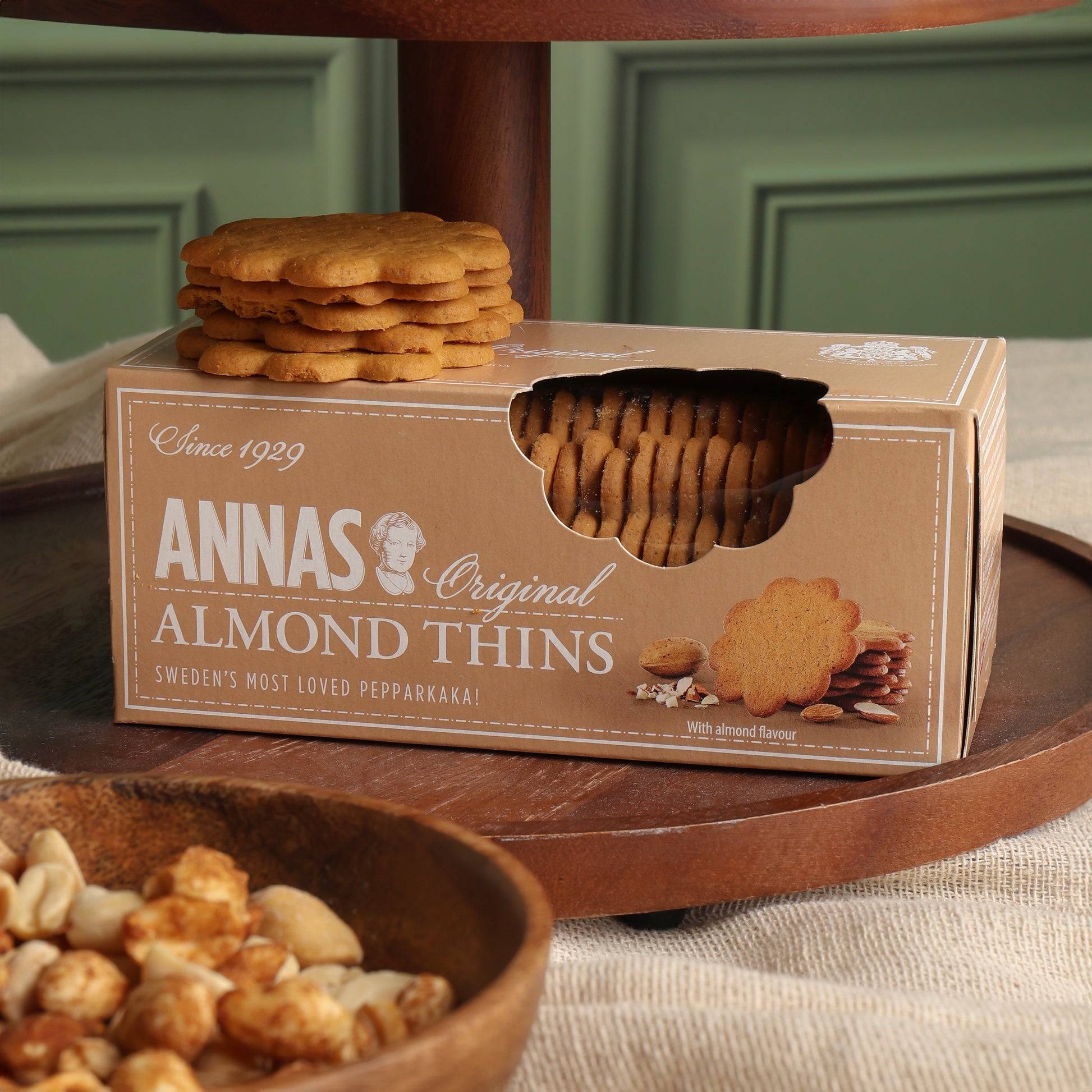 Close up of products in the Traditional Treats Hamper, a luxury gift hamper from hampers.com UK