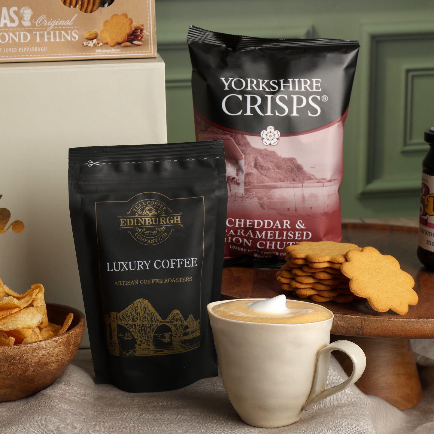 Image of Classic Food and Wine Hamper, a luxury gift hamper from hampers.com UK