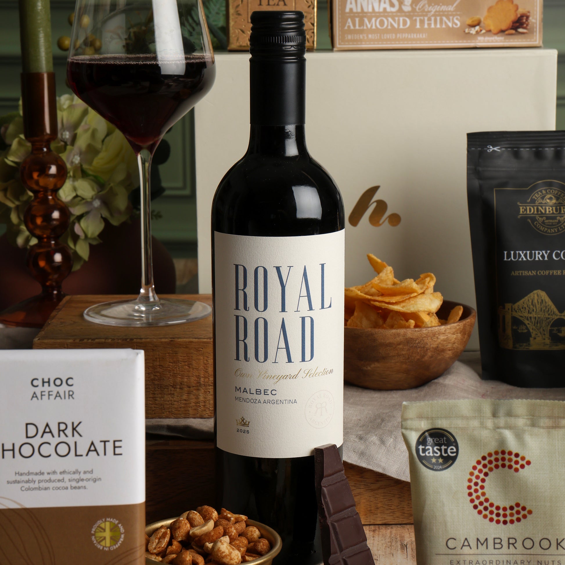 Image of Classic Food and Wine Hamper, a luxury gift hamper from hampers.com UK