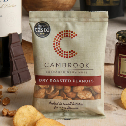 Image of Classic Food and Wine Hamper, a luxury gift hamper from hampers.com UK