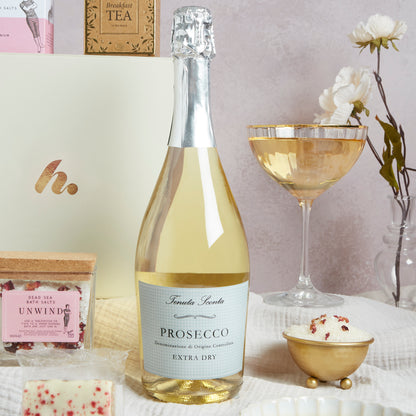 Close up of products in Pamper Hamper for Her, a luxury gift hamper from hampers.com UK
