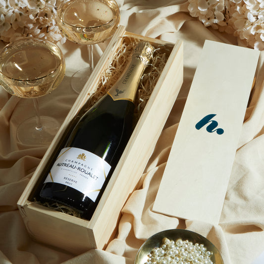 Close up of products in The Luxury Champagne Wooden Gift Box, a luxury gift hamper from hampers.com UK