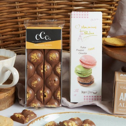 Close up of products in Prosecco Rose Indulgence Hamper, a luxury gift hamper from hampers.com UK