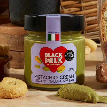 Close up of products in Italian Treats Food and Wine Hamper, a luxury gift hamper from hampers.com UK