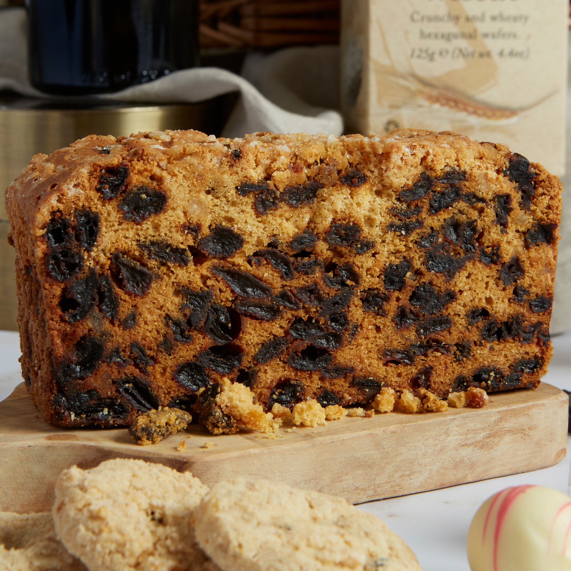 Close up of products in Premium Food and Wine Hamper, a luxury gift hamper from hampers.com UK