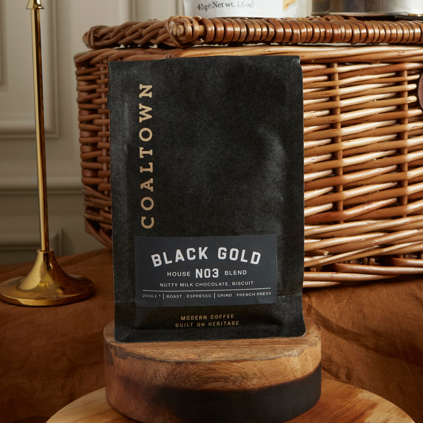 Close up of products in Prestige Food & Wine Hamper, a luxury gift hamper from hampers.com UK