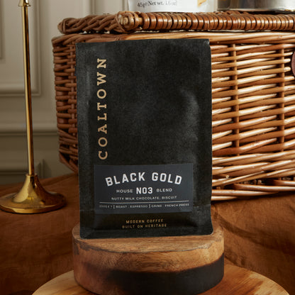 Close up of products in Prestige Food & Wine Hamper, a luxury gift hamper from hampers.com UK