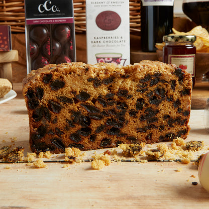 Close up of products in Prestige Food & Wine Hamper, a luxury gift hamper from hampers.com UK