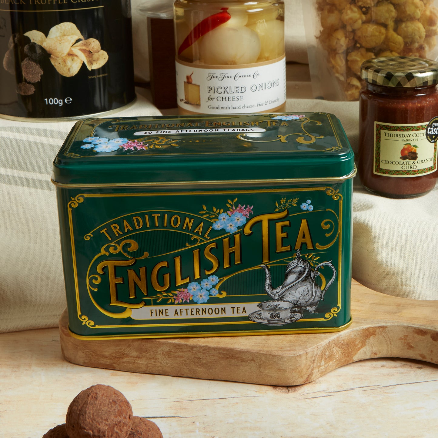 Close up of products in The Deluxe Food & Wine Gift Hamper, a luxury gift hamper from hampers.com