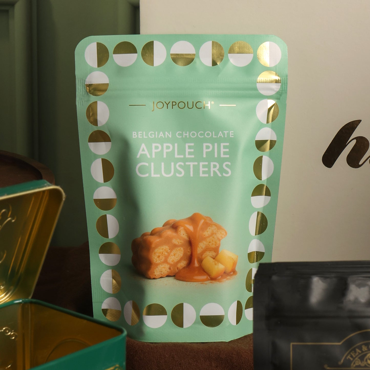 Close up of products in Traditional Treats Hamper, a luxury gift hamper from hampers.com UK