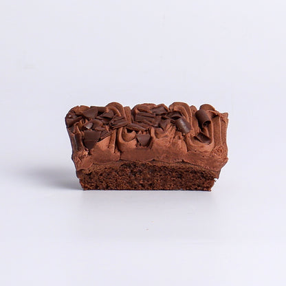 Image of 90g Chocolate Loaf Cake by British Bakes & Cakes, part of luxury gift hampers from hampers.com UK