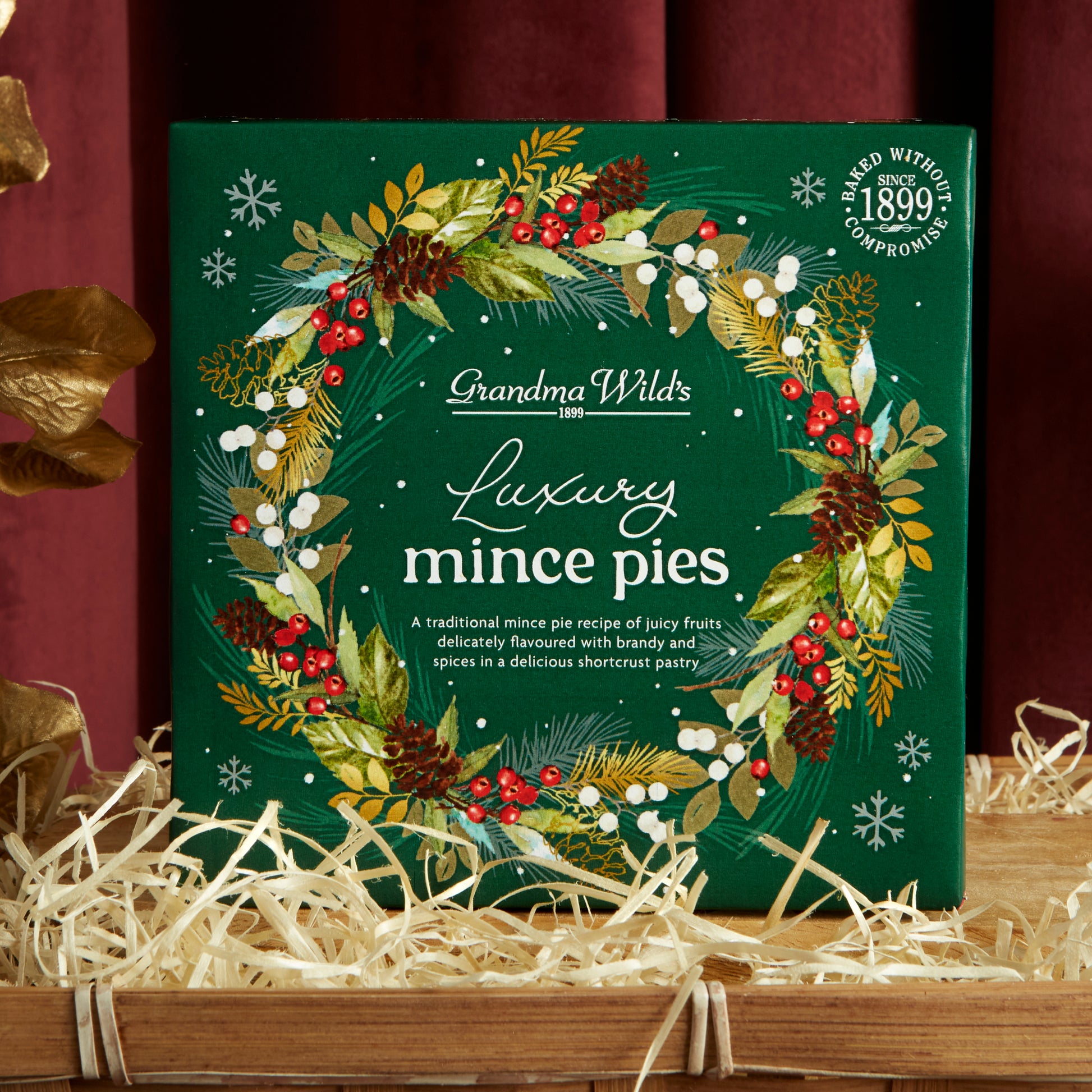 Christmas gift hamper with luxury mince pies