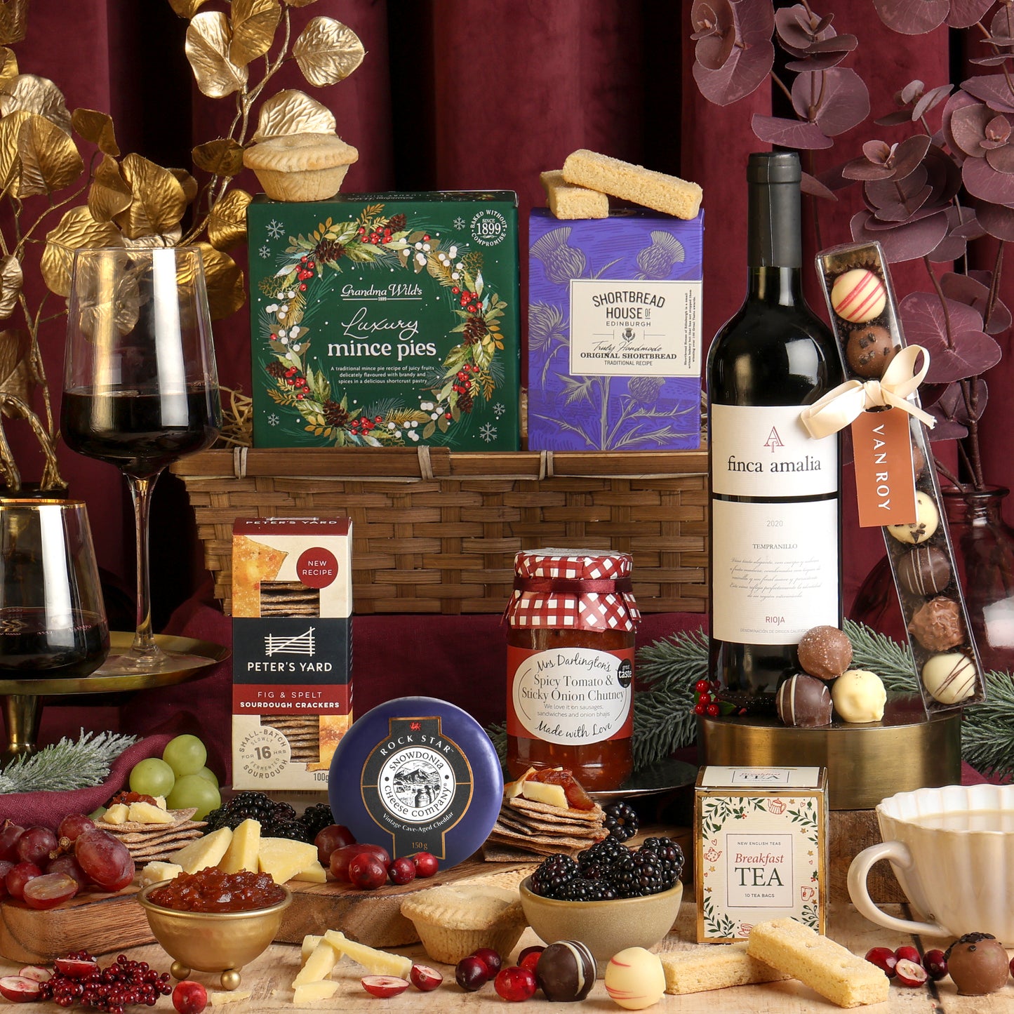 The Classic Christmas Food & Wine Hamper