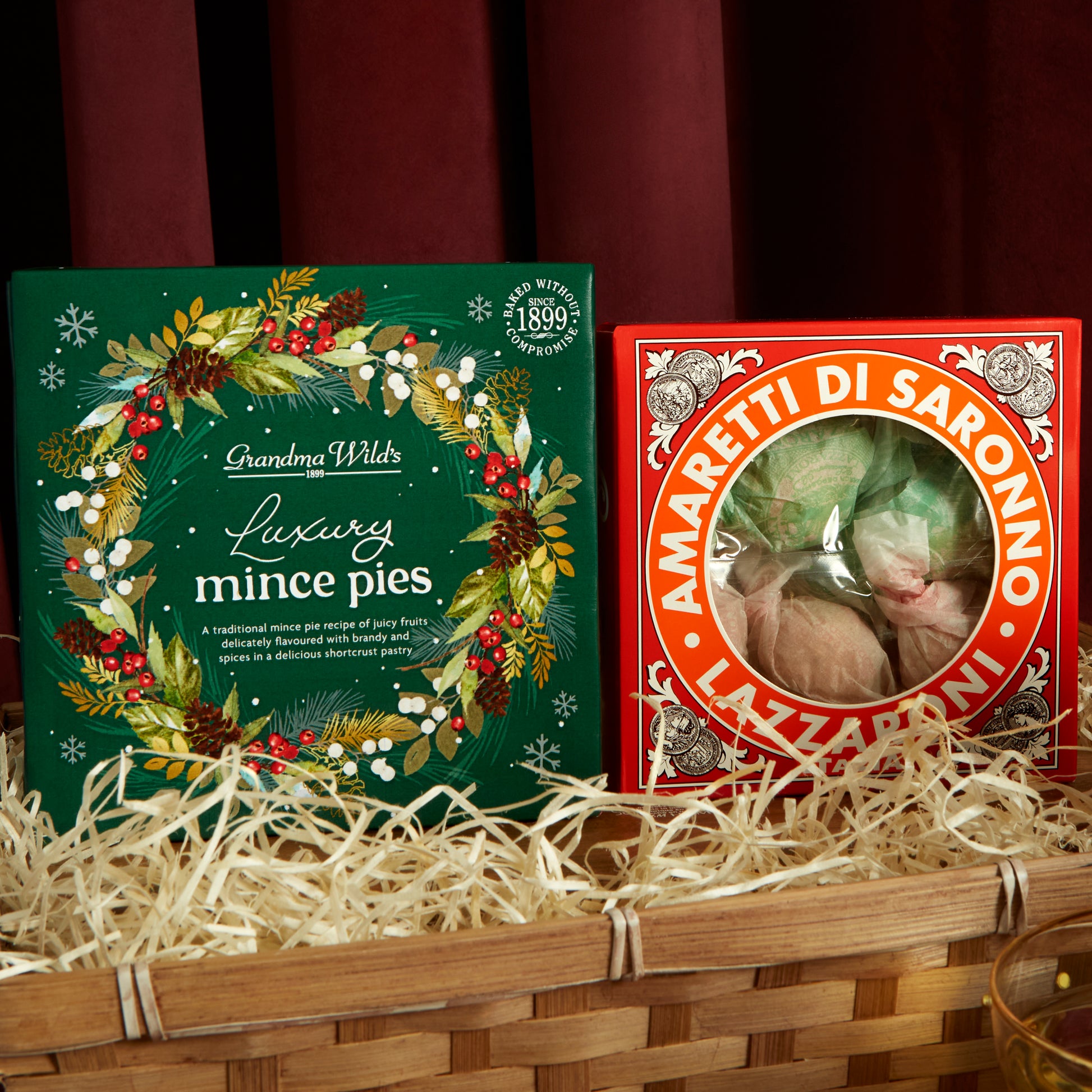 Traditional Afternoon Tea Hamper with Luxury Mince Pies & Italian Panettone