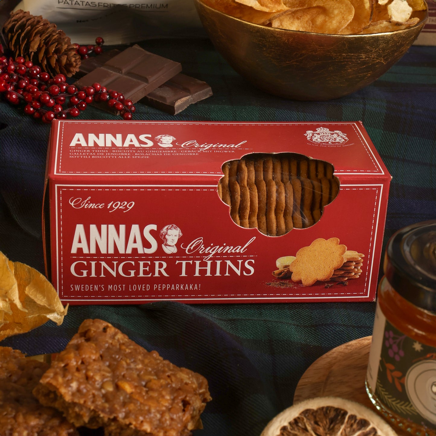 Red Wine & Festive Treats Hamper (Vegan)