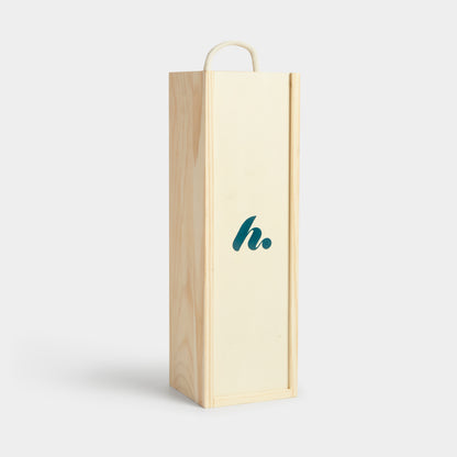 Image of one bottle wooden gift box, part of luxury gift hampers from hampers.com UK