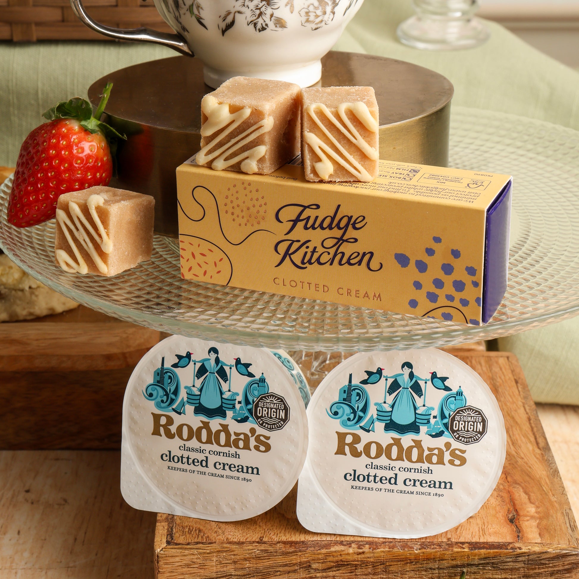 Close up of products in Luxury Cream Tea Gift Hamper, a luxury gift hamper from hampers.com UK