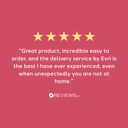 Five-star rating with a review text on a pink background, featuring the Evri brand.