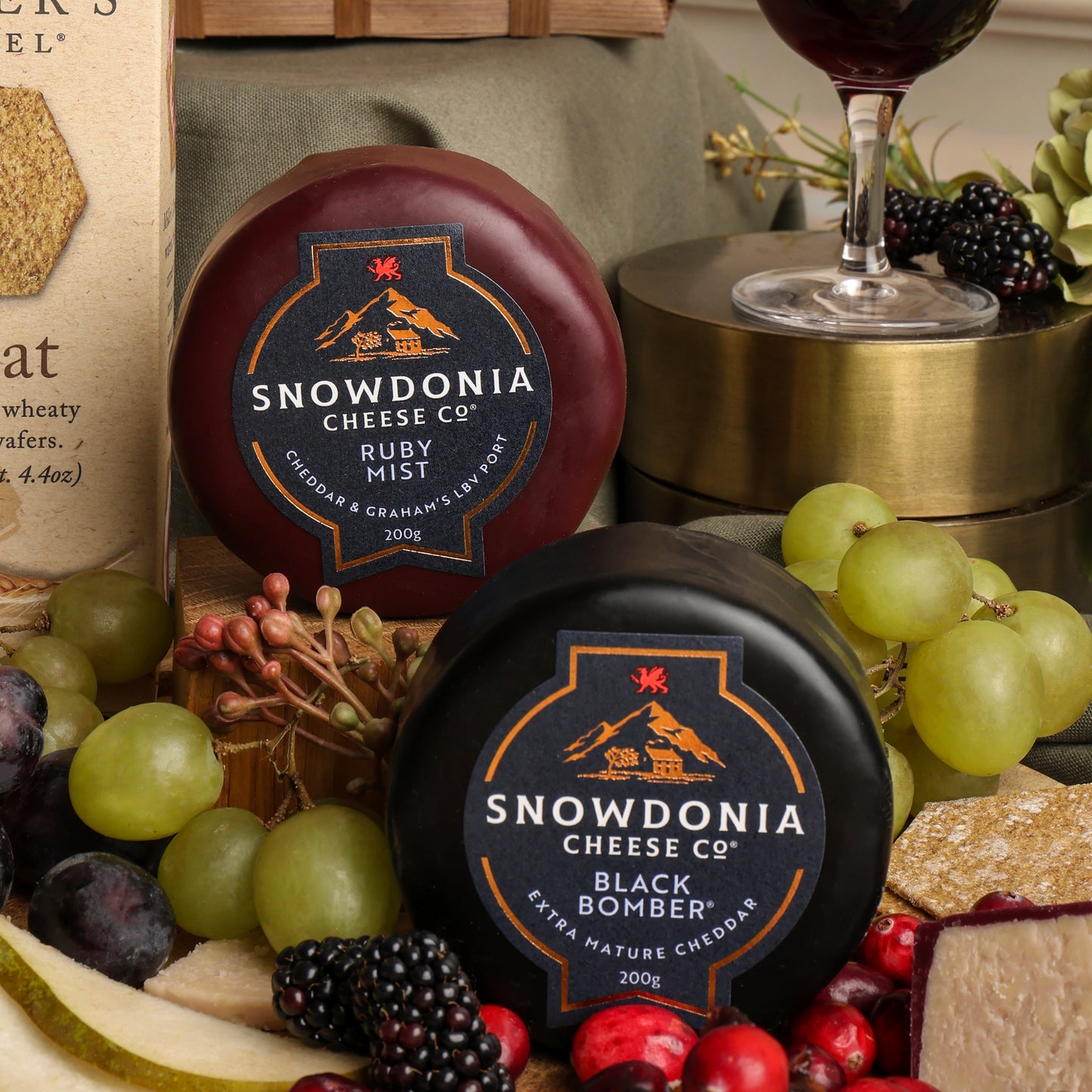 Luxury Port & Cheese Christmas Hamper