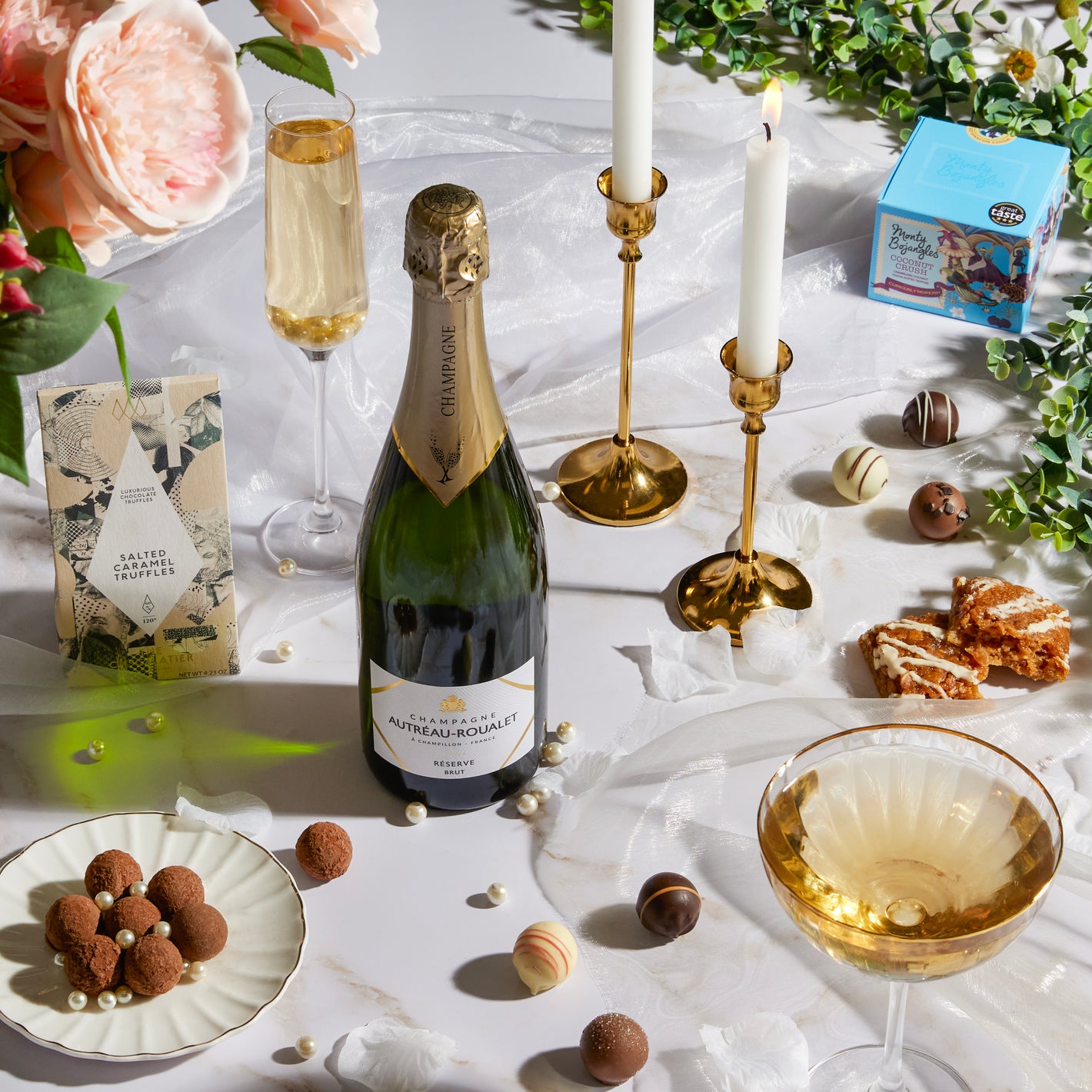 Wedding gift hampers