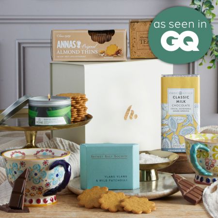 Main image of the Self-Care Spa Hamper, a luxury gift hamper from hampers.com UK