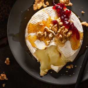Camembert cheese with walnuts and relish