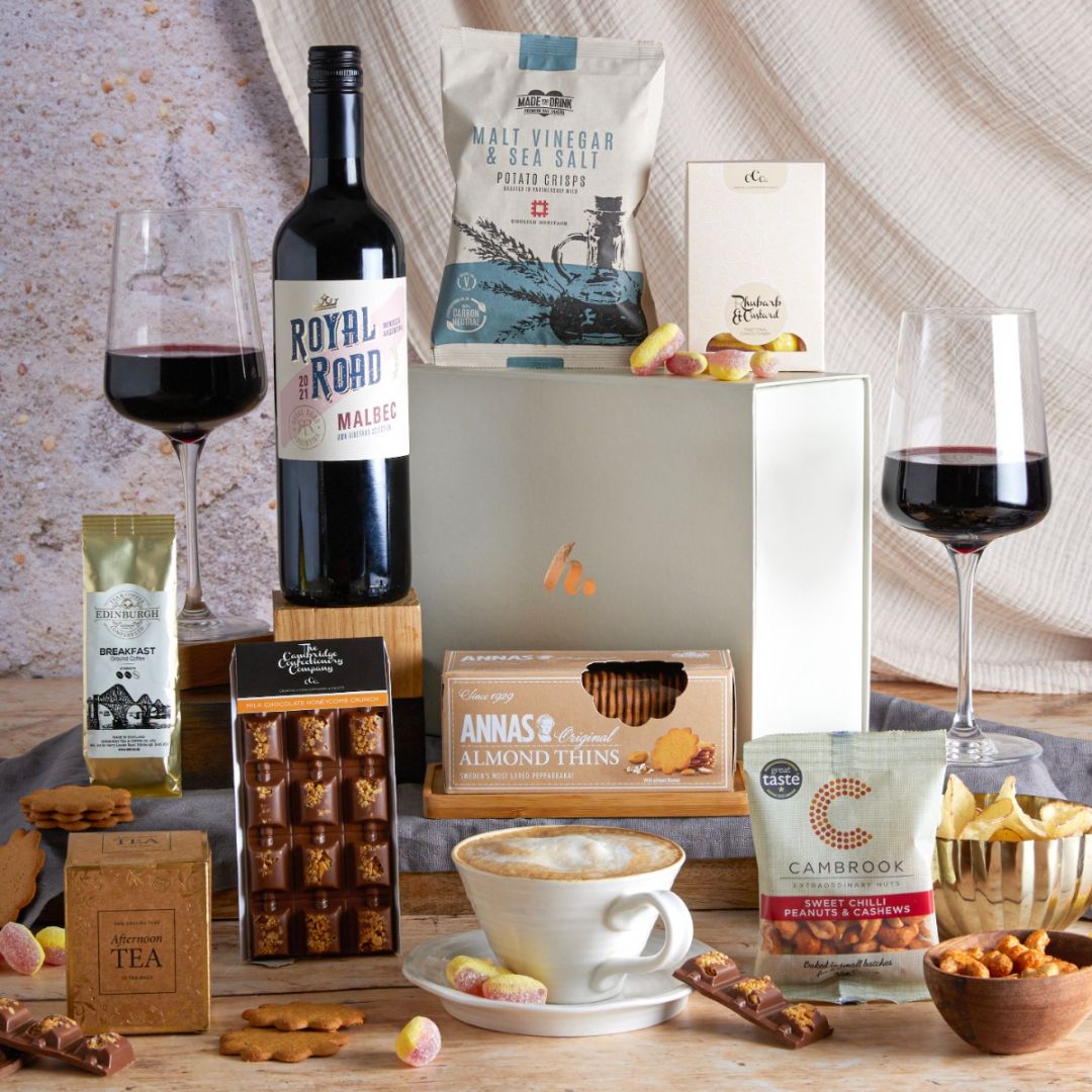 The Classic Food & Wine Hamper with contents on display