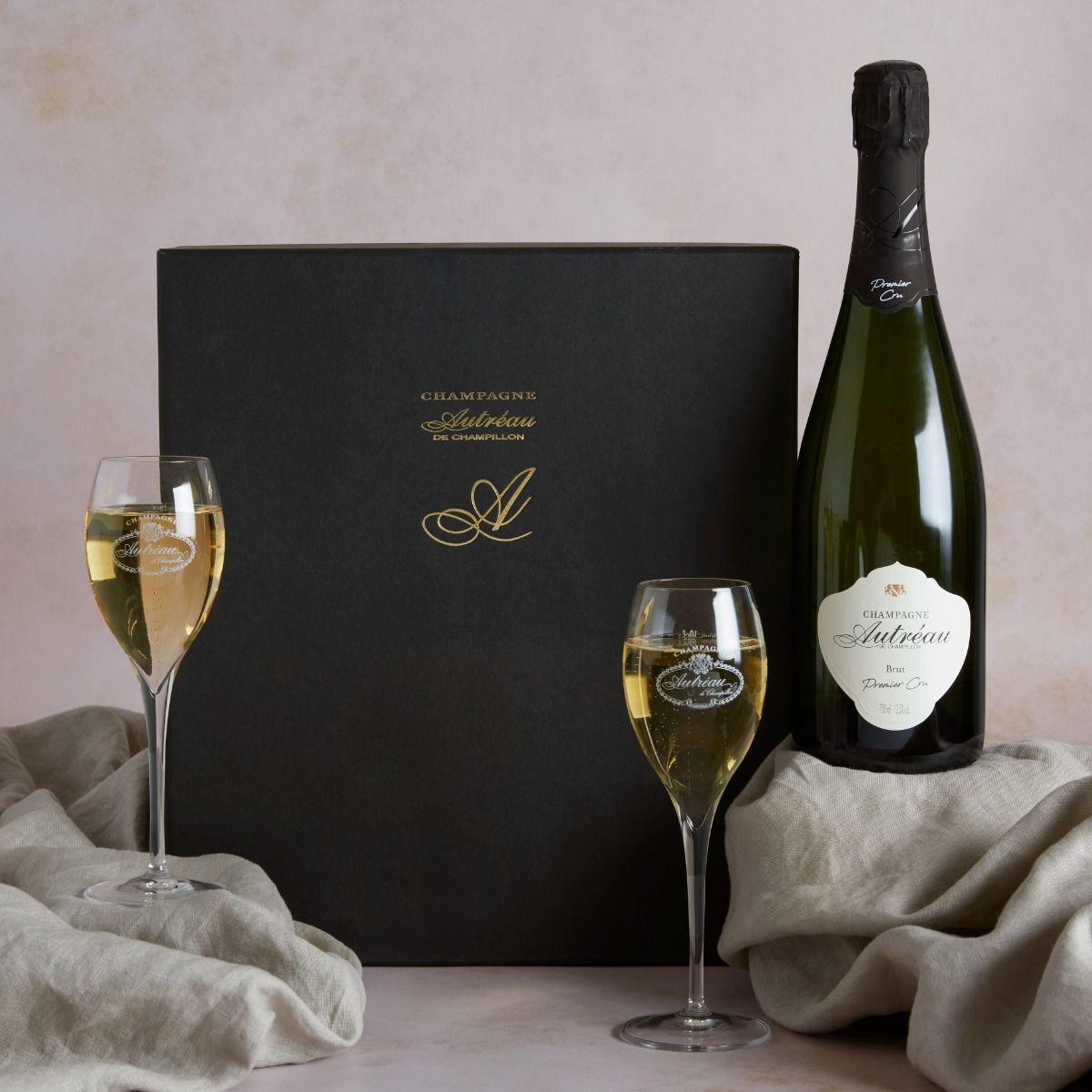Champagne and glasses gift box from hampers.com with special black gift box