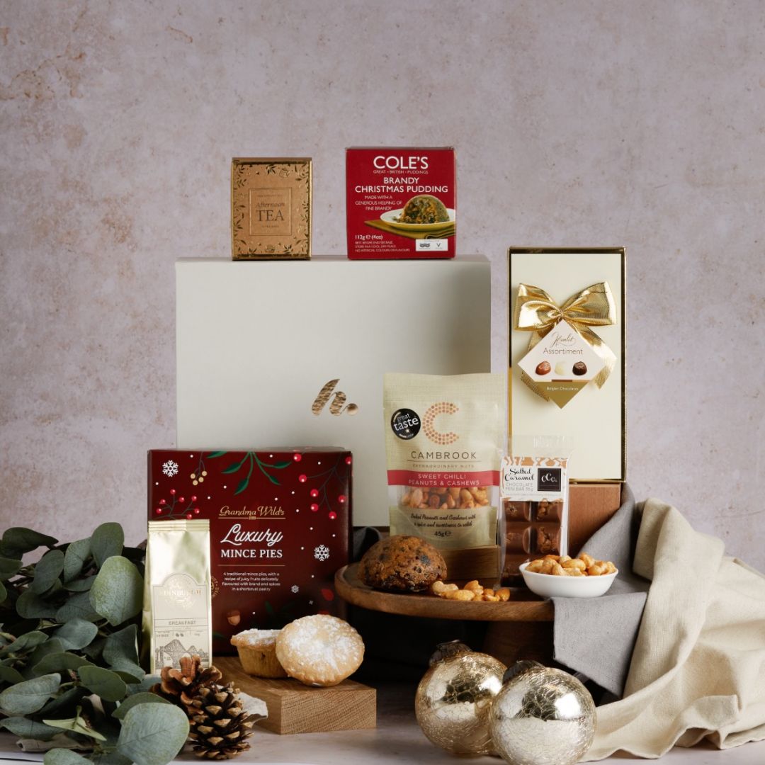 The Little Taste of Christmas hamper contents and signature cream box